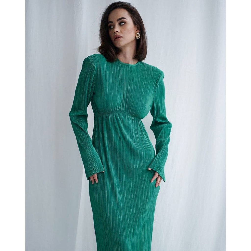 Ribbed Knit Maxi Dress with Crew Neck and Long Sleeves