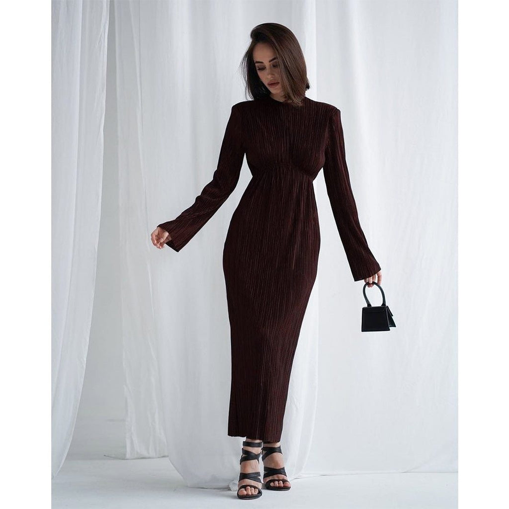 Ribbed Knit Maxi Dress with Crew Neck and Long Sleeves