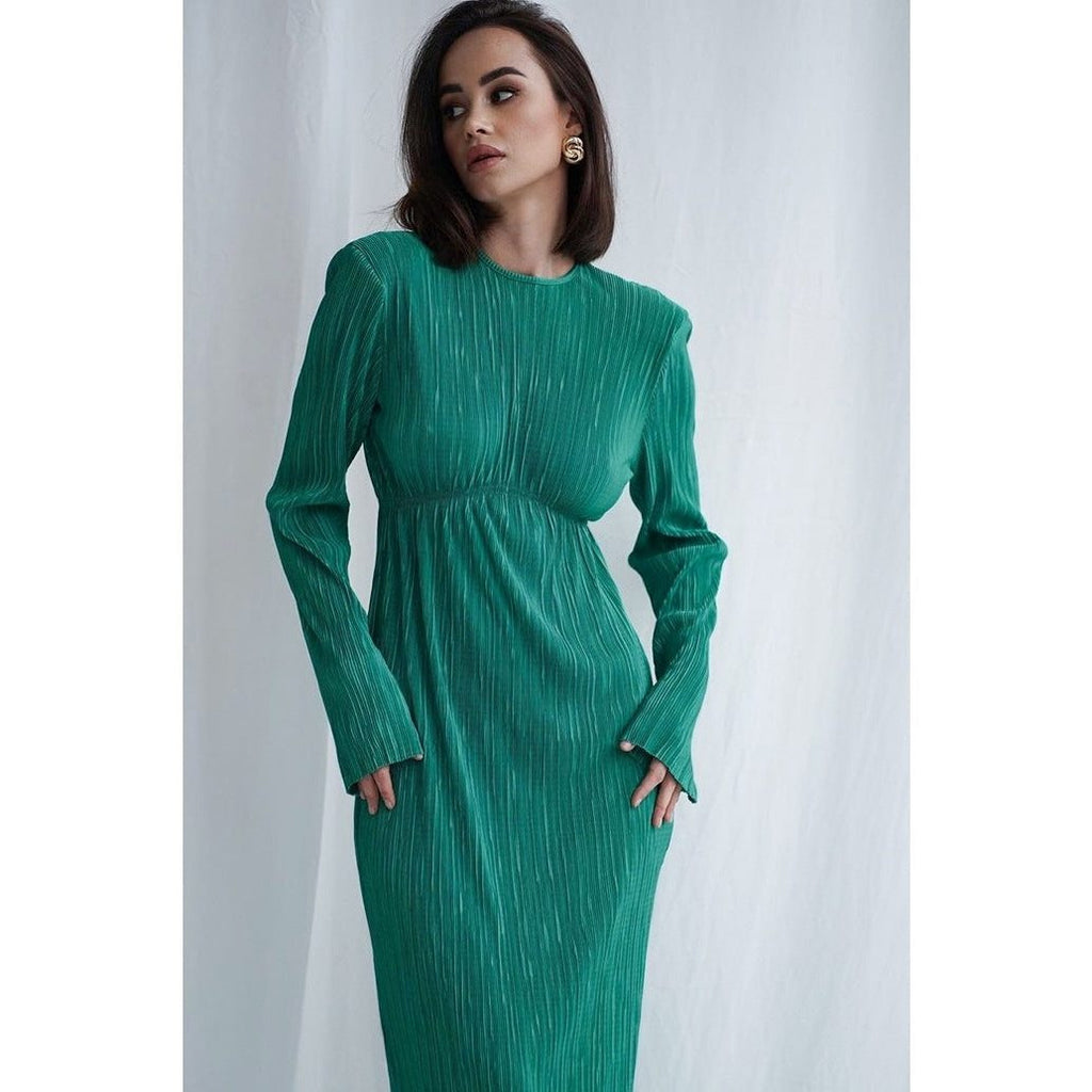 Ribbed Knit Maxi Dress with Crew Neck and Long Sleeves