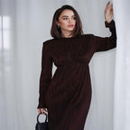 Ribbed Knit Maxi Dress with Crew Neck and Long Sleeves
