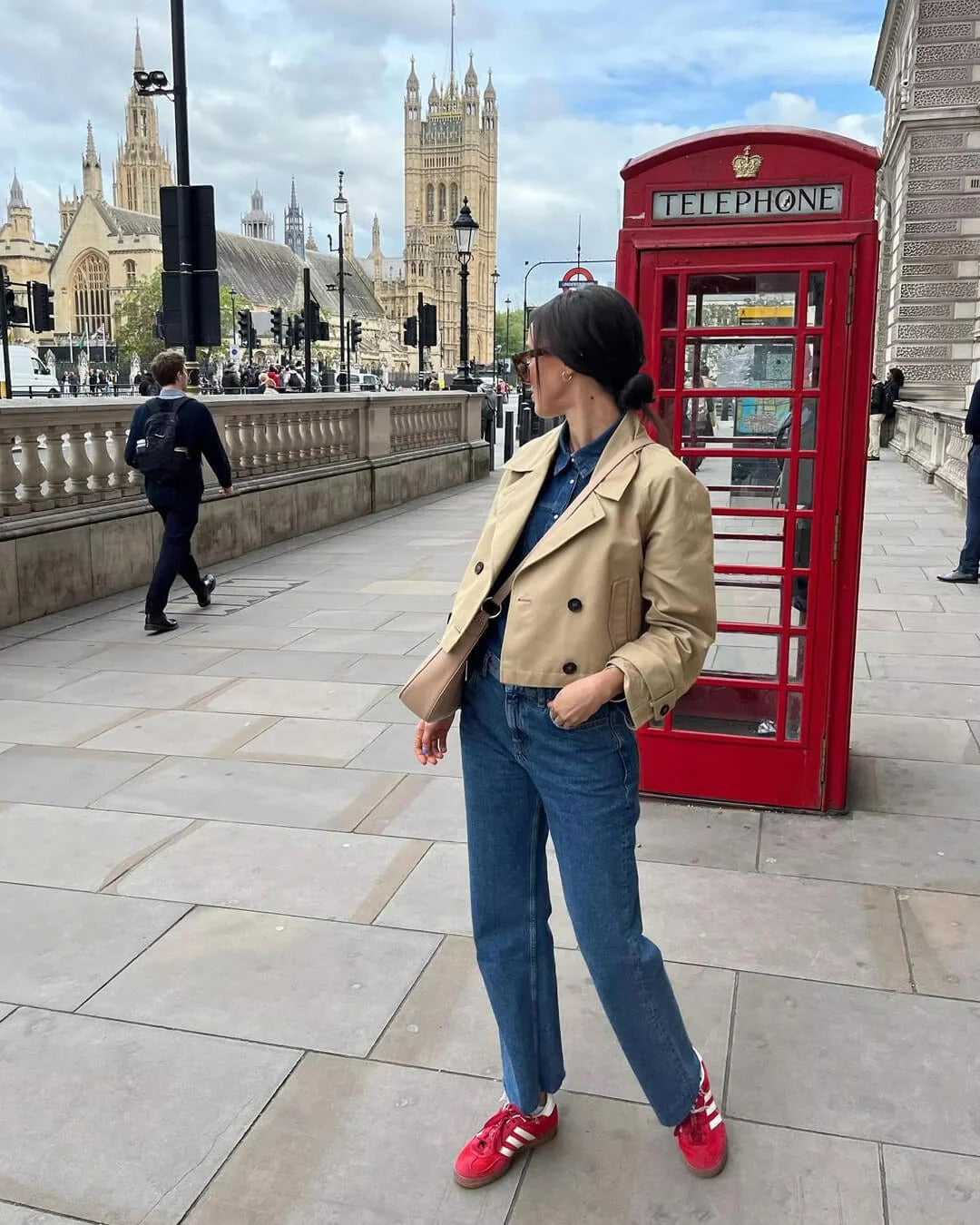 Short Double-Breasted Trench Coat with Notch Lapels