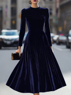 Velvet A-Line Midi Dress with Crew Neck and Long Sleeves - Blue