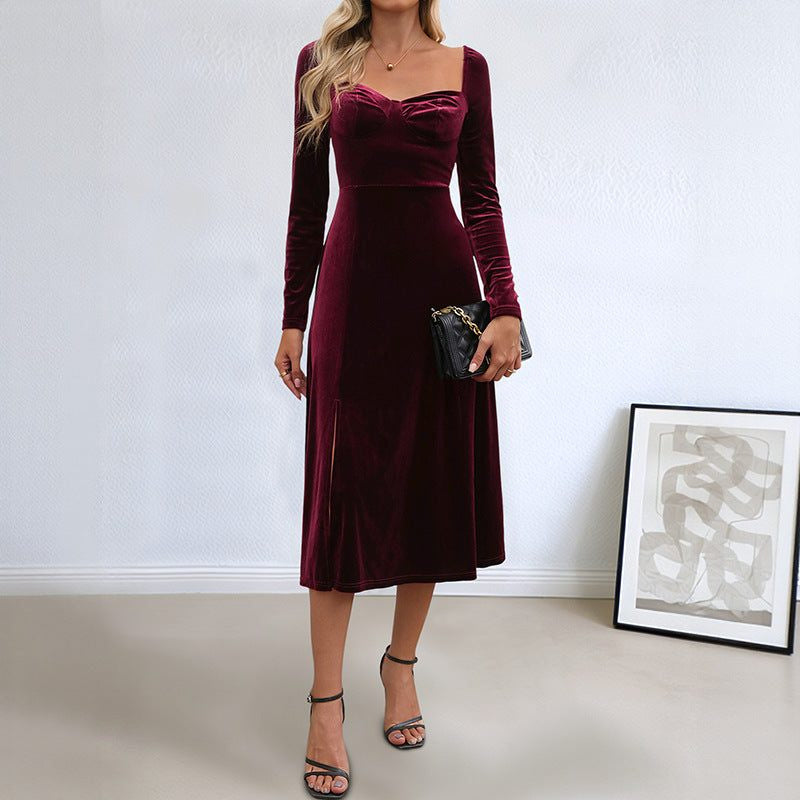 Velvet A-Line Midi Dress with Sweetheart Neck and Long Sleeves