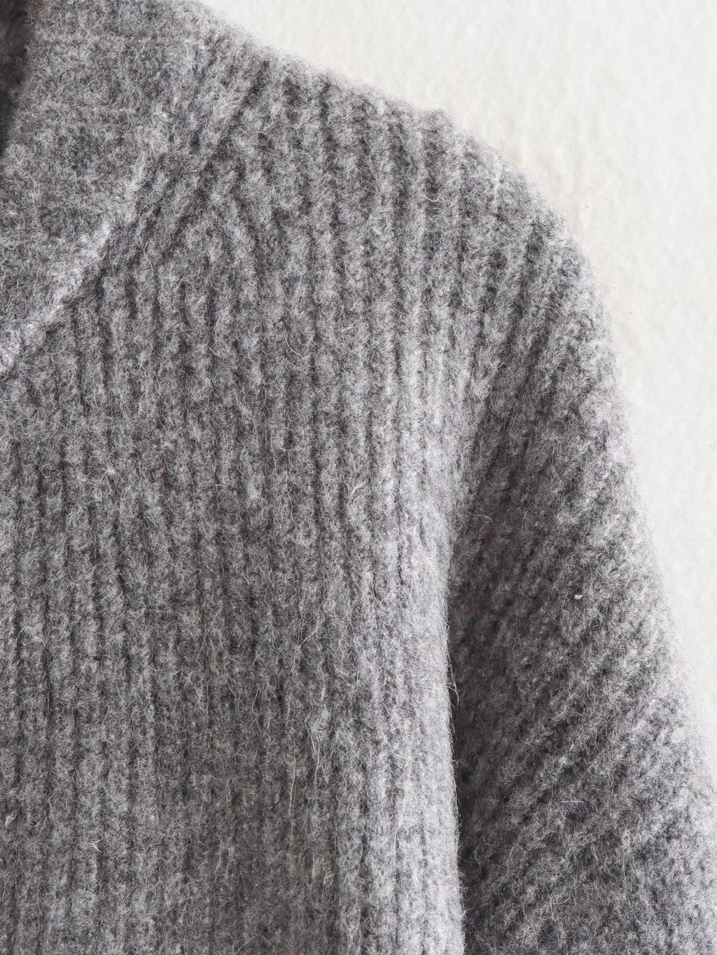 Zip-Up Knitted Cardigan with Round Neck and Ribbed Trim