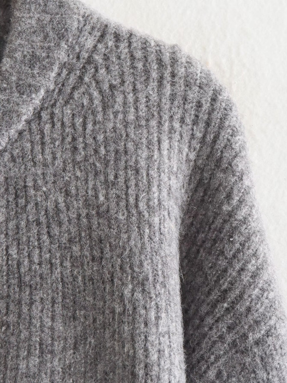 Zip-Up Knitted Cardigan with Round Neck and Ribbed Trim