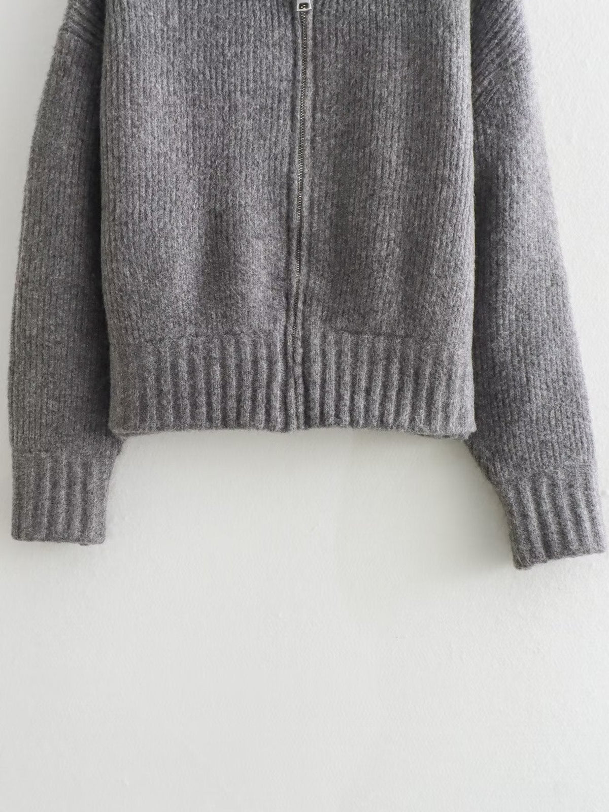 Zip-Up Knitted Cardigan with Round Neck and Ribbed Trim
